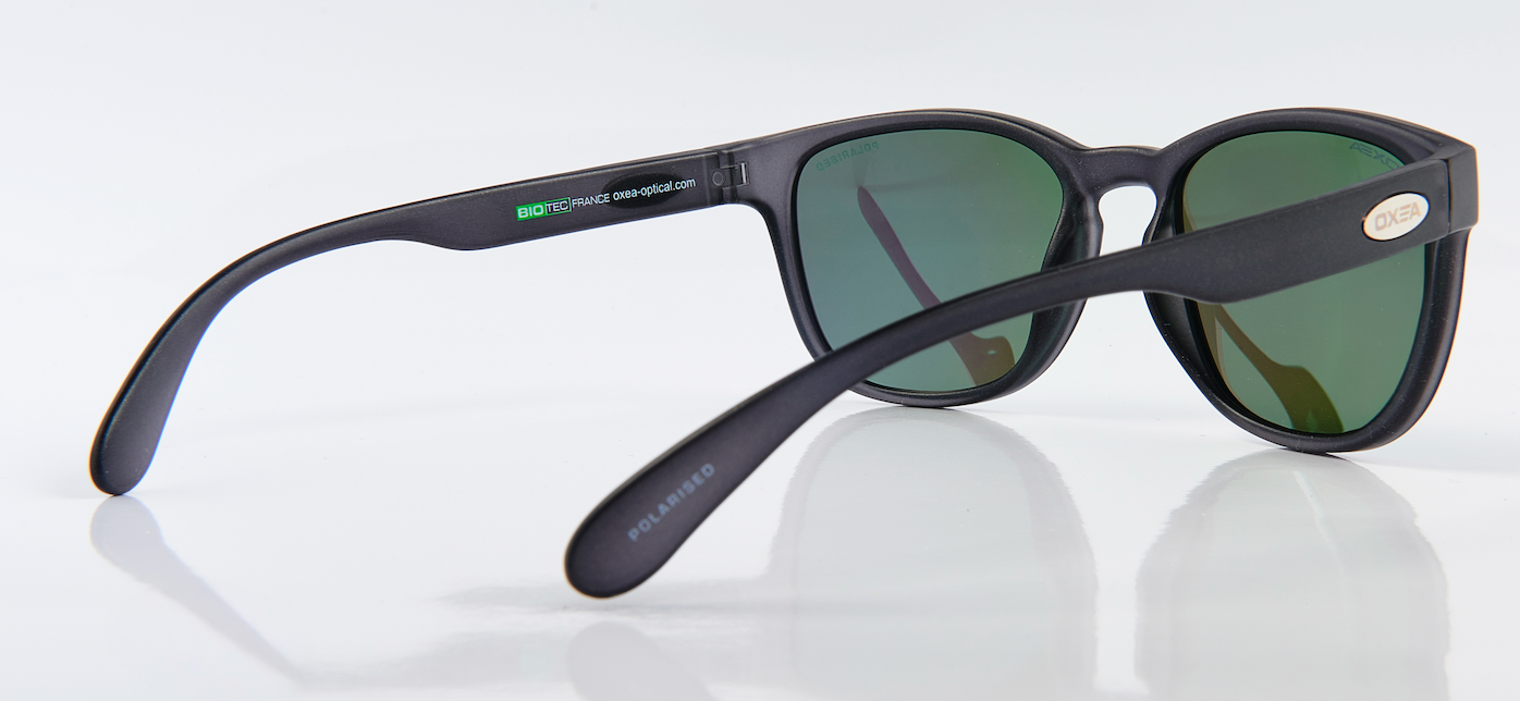 SQUINT-POLARISED GREEN REVO